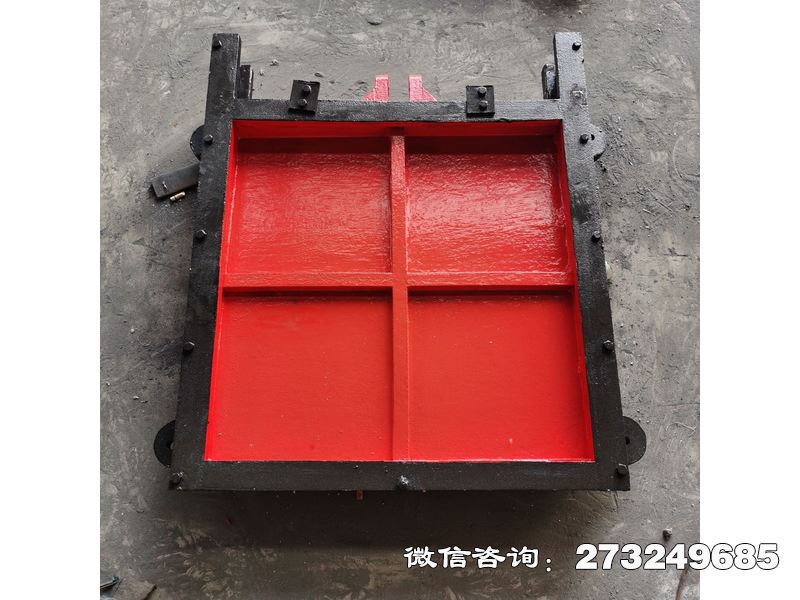 排水铸铁污厂方型门用于污水处理厂排水系统，由环保机构、市政工程公司等单位采用。方形结构适配矩形渠道，铸铁材质耐生物腐蚀。可调式开度控制排水流量，支持与污水处理设备联动，适配曝气池、沉淀池等复杂工况。排水铸铁污厂方型门价格电话微信联系厂家。